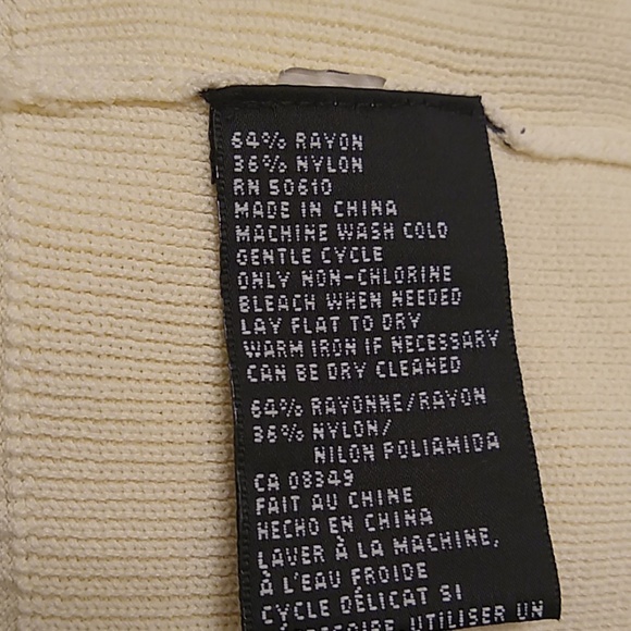 Kasper sleeveless shirt size medium - Picture 7 of 7